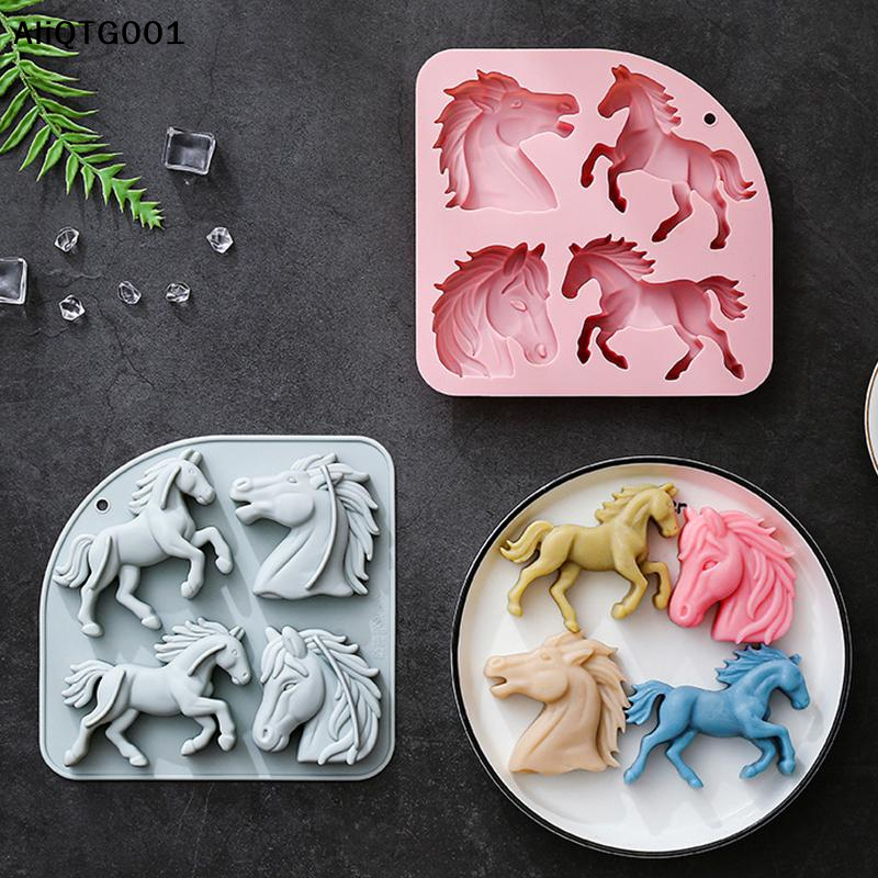 Kitchen And Baking Tools - 4-Cavity 3D Horse Silicone Mold for